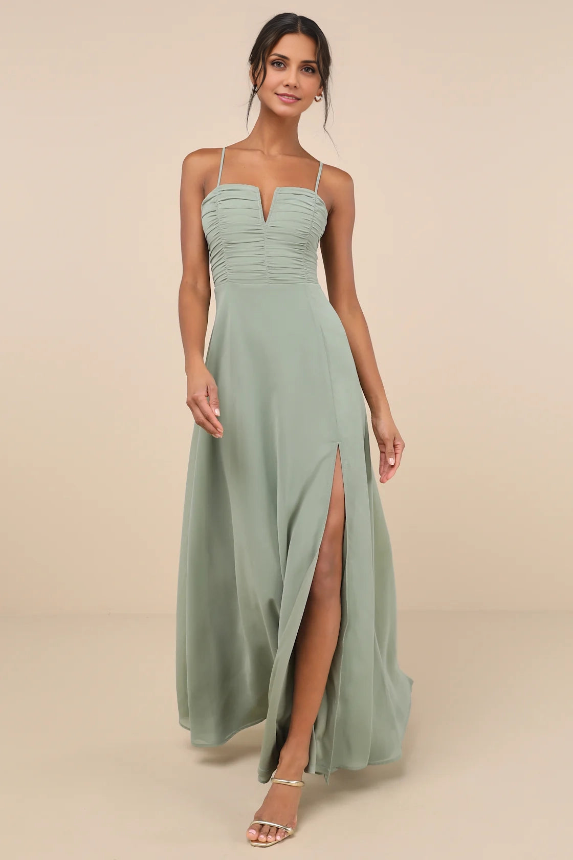LANQI's playful A-line skirt with sheer chiffon sleeveless upper and slightly wrinkled Homecoming Dresses